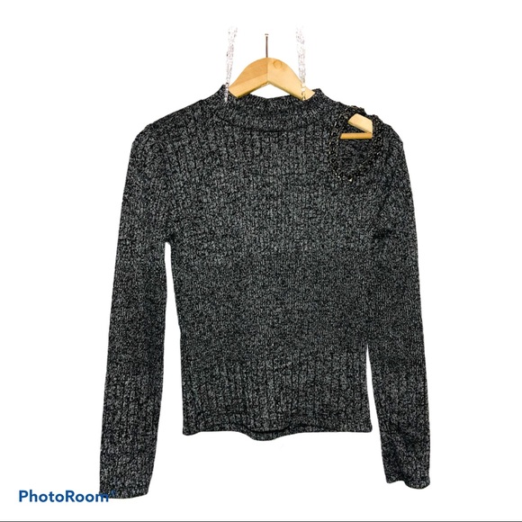 ✨GRAY SILVERY LONG SLEEVES SWEATER - Picture 1 of 3